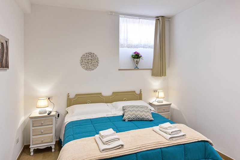 Modern bedroom design details with shabby chic decorations